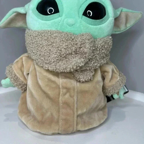 Star Wars The Mandalorian The Child Stuffie - Picture 4 of 8